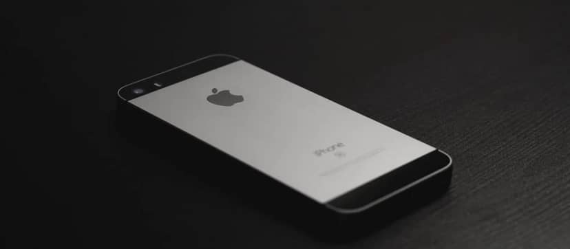 Apple aktualizuje starsze urządzenia. Wsparcie dostaje nawet 10-letni iPhone