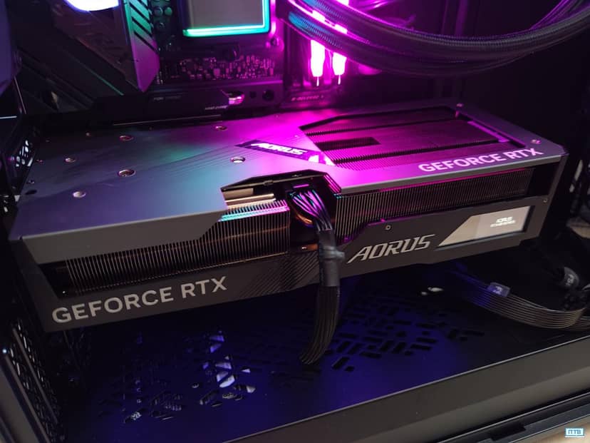 Test Aorus GeForce RTX 4070 Ti Master