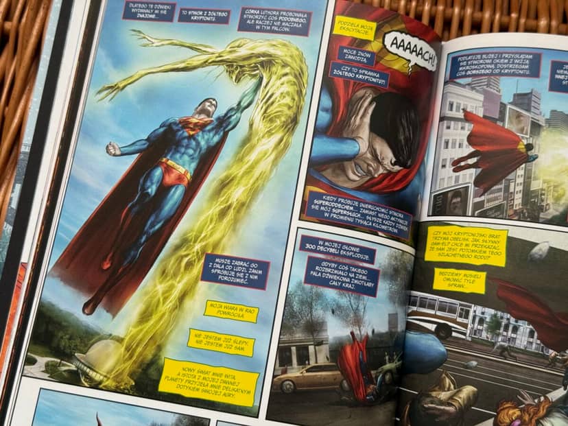 15 twarzy Człowieka ze Stali. Recenzja komiksu “Superman. Świat”