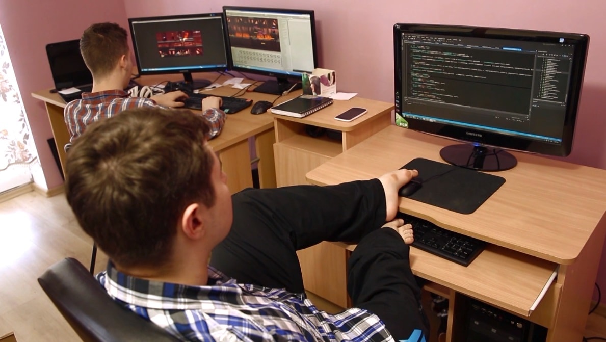 Zaprogramował grę stopami. Razem z przyjacielem liczą na wsparcie internautów