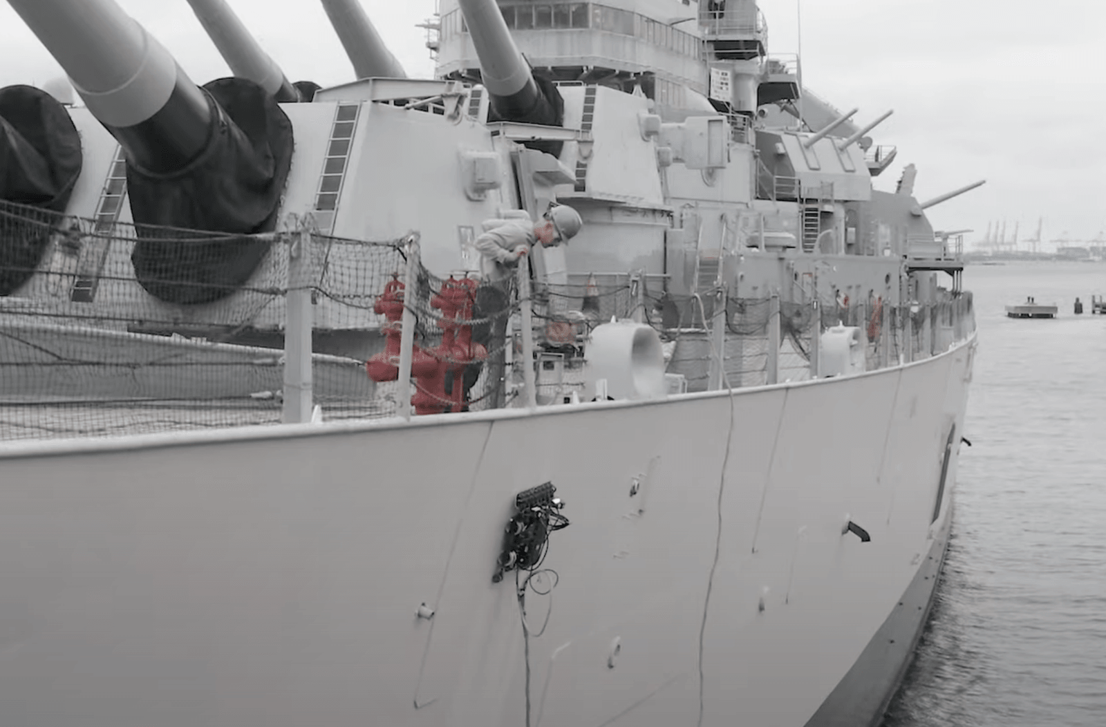 Roboty wspinające Gecko Robotics /Fot. US Navy
