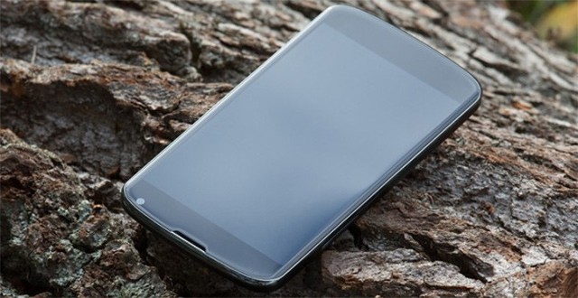 Nexus 4 – koniec drogich smartfonów?