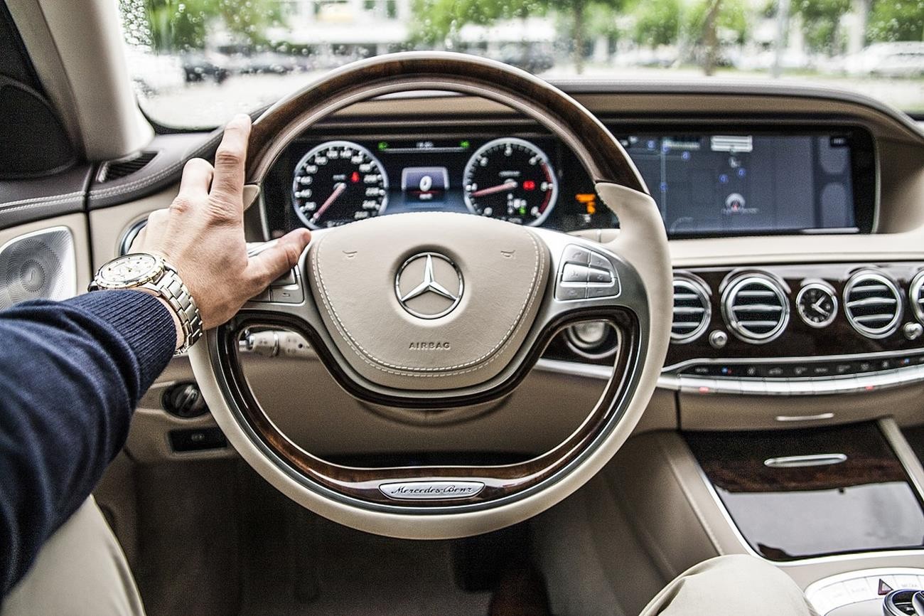 Mercedes pionierem autonomicznych samochodów