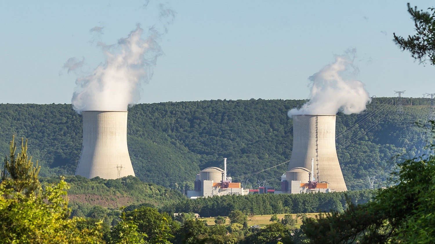 Kryzys energetyczny postępuje, więc europejski kraj stawia na małe reaktory jądrowe