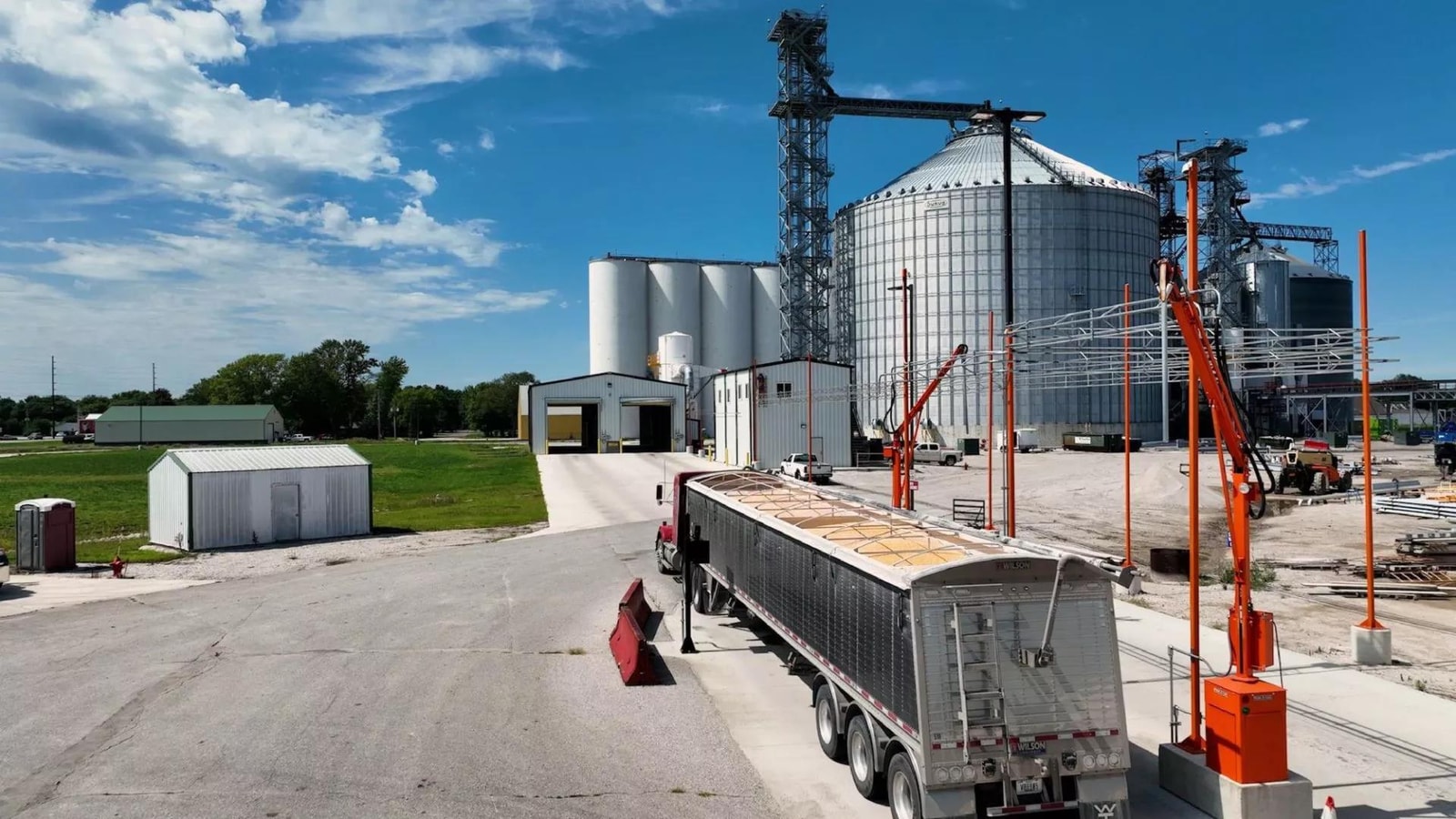 Wyssie wroga planety z powietrza i zamieni go w skałę. Rekordowa instalacja Orca już działa