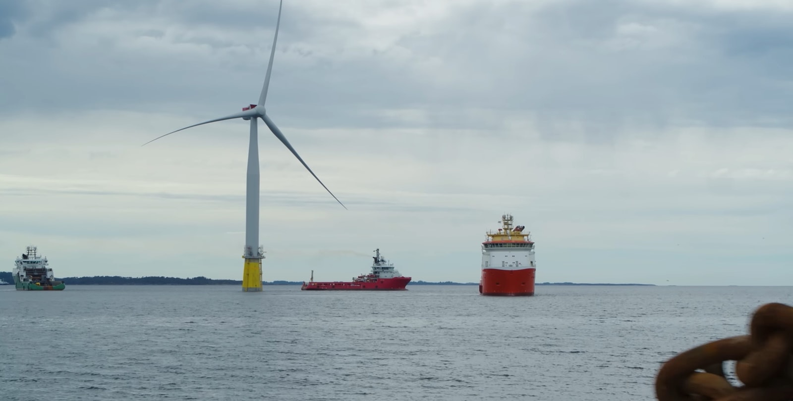 Największa pływająca elektrownia wiatrowa na świecie już działa. Ile energii generuje?