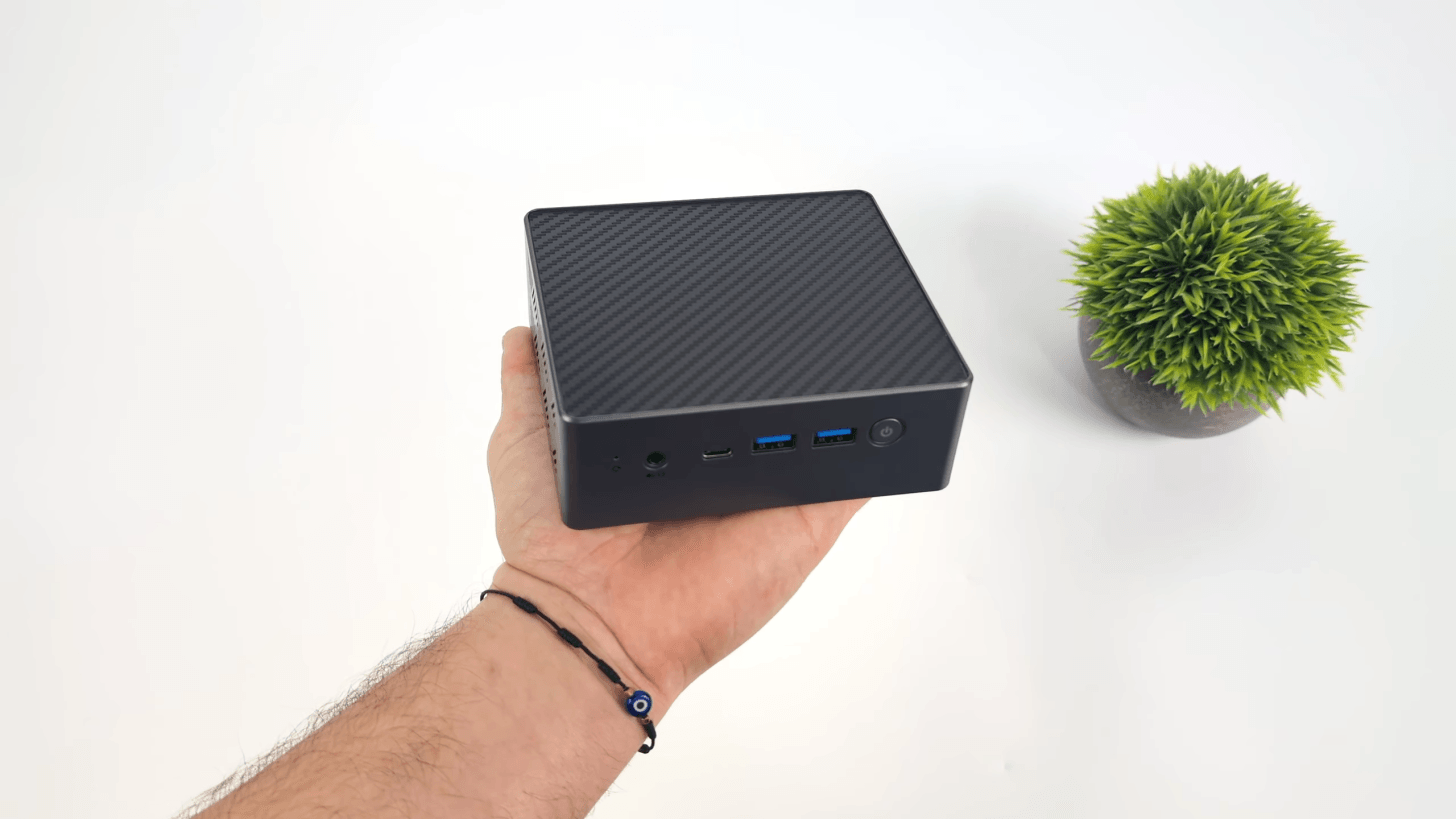 Miniaturowy PC z potężnym APU. AMD Ryzen Z1 trafił do nieoczekiwanego sprzętu