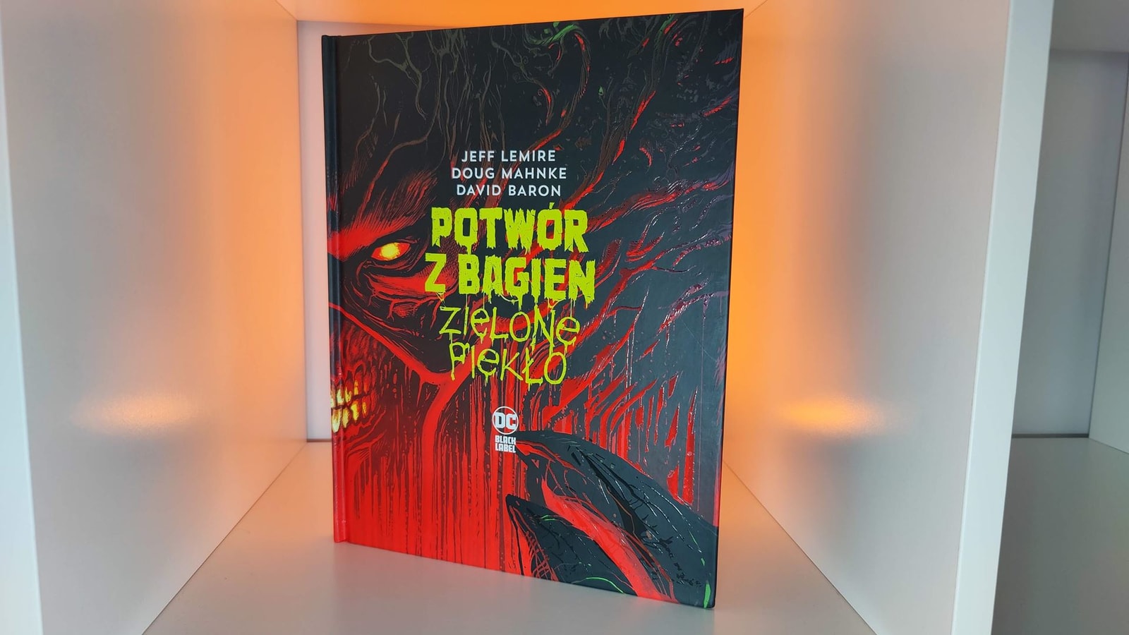 Recenzja komiksu Potwór z Bagien. Zielone piekło, czyli chaos do potęgi