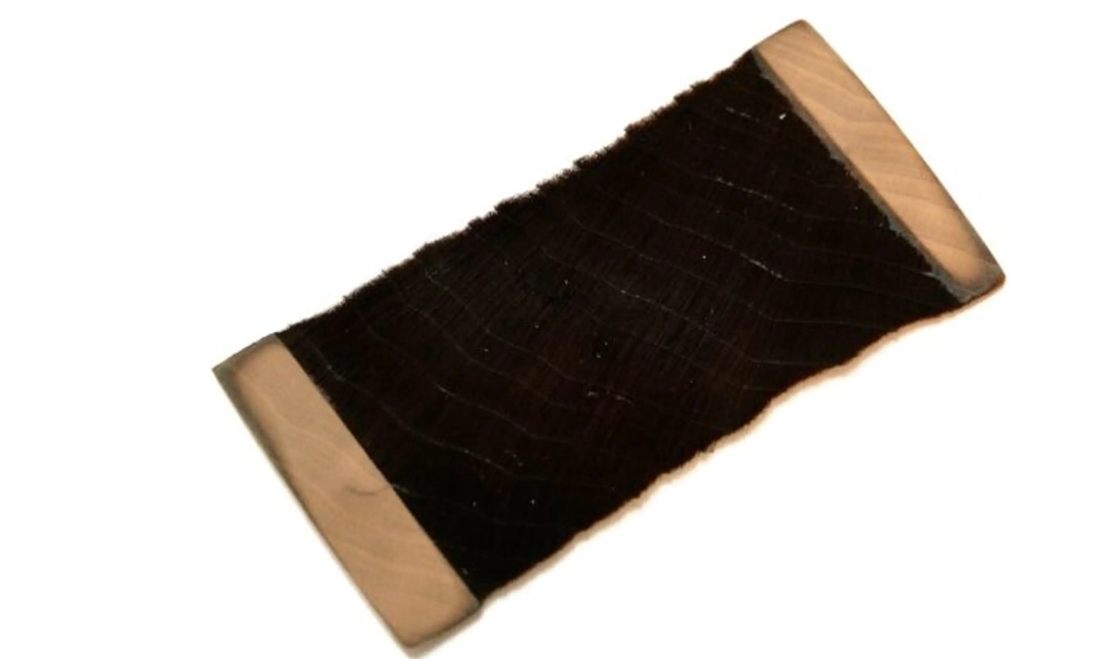 Zapomnij o Vantablack. Najczarniejszy materiał na świecie doczekał się konkurencji w postaci Nxylon