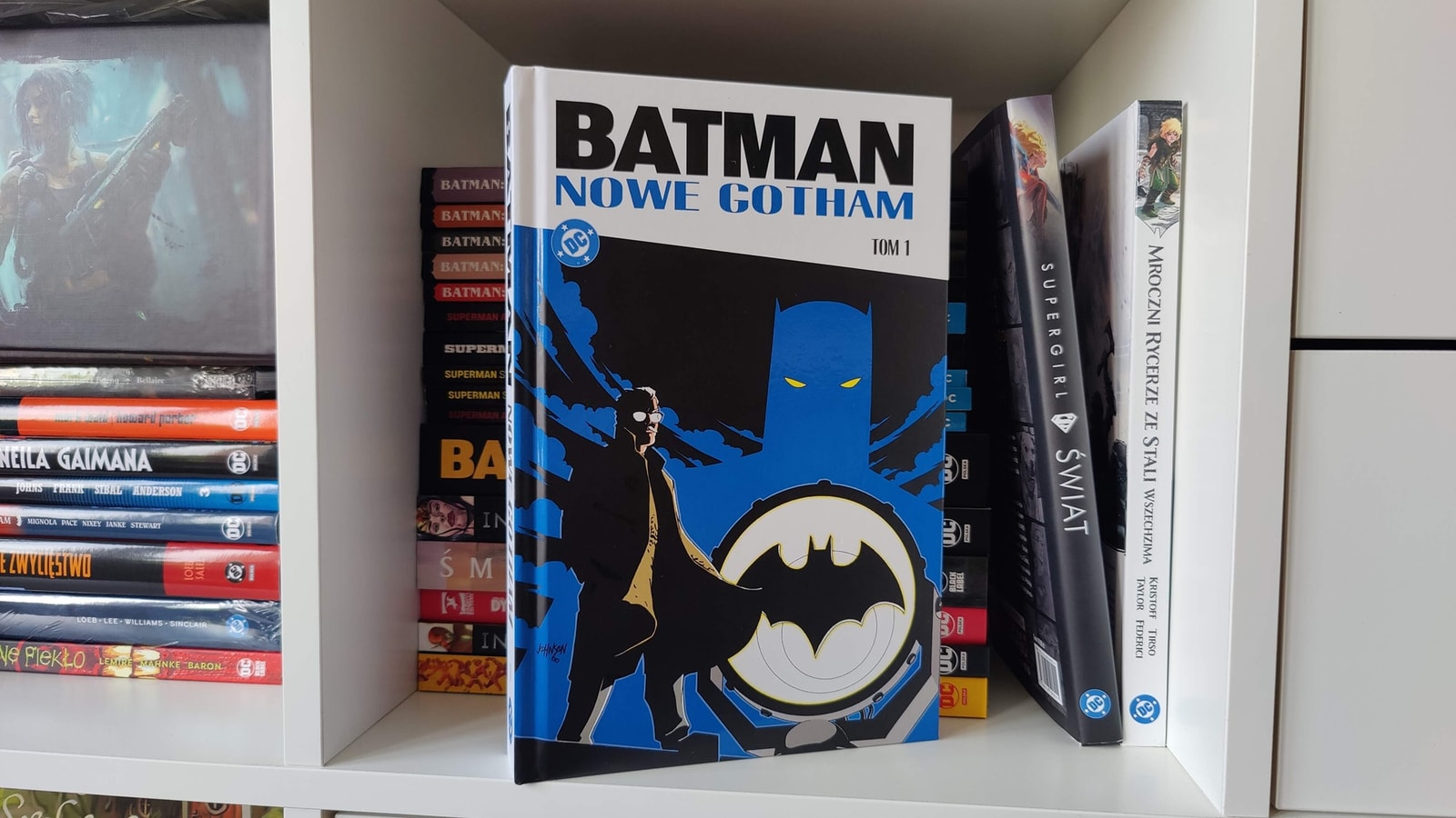 Gotham wróciło na mapę, ale nie wróciło do normalności. Recenzja Batman: Nowe Gotham. Tom 1